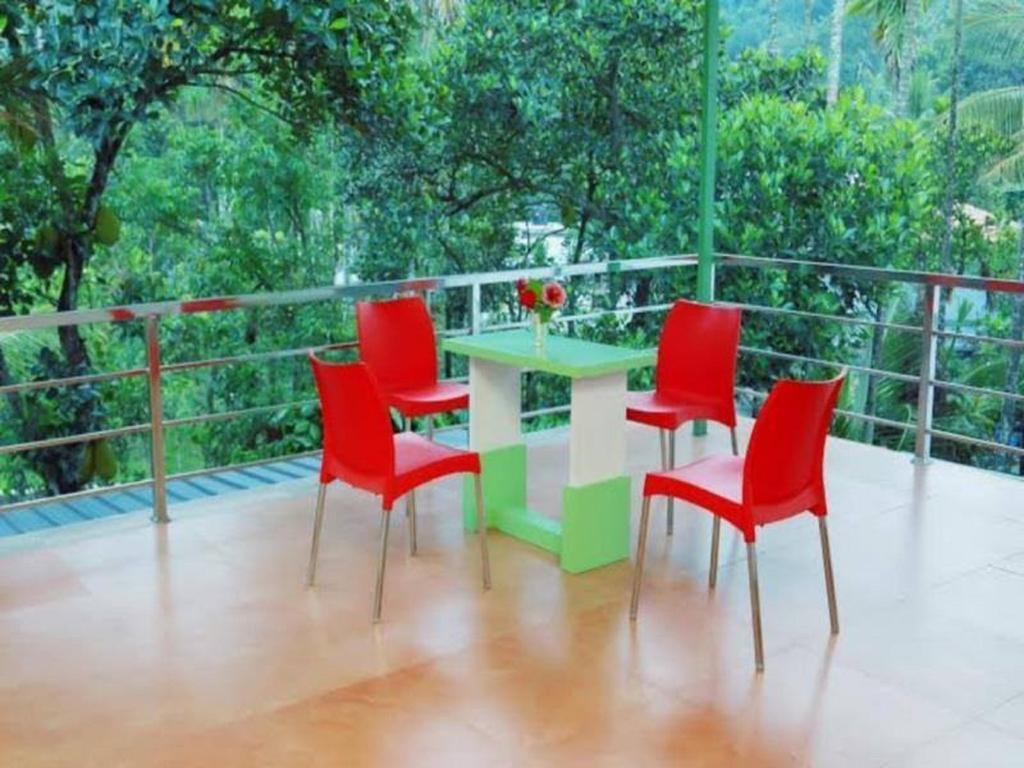 Thekkady Spice Valley Holiday Hotel 테카디 외부 사진